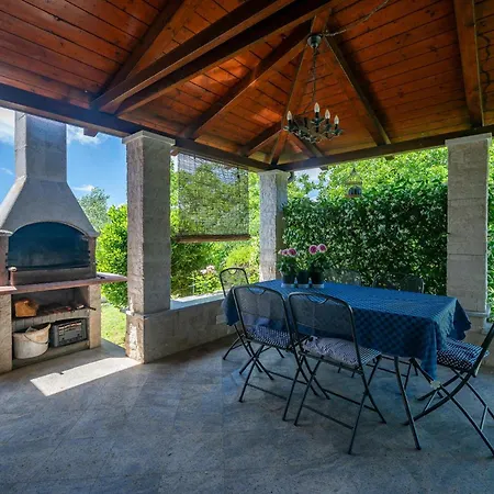 Vakantiehuis Lovely In With House A Panoramic View *